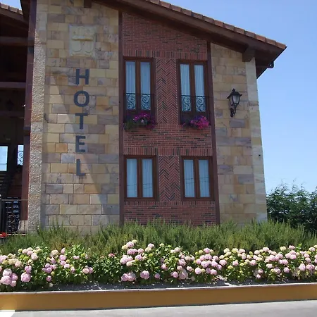 Y Sur De La Bahía Hotel
