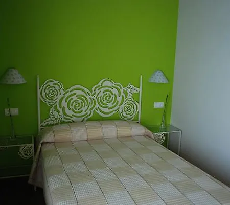 Y Sur De La Bahía Hotel