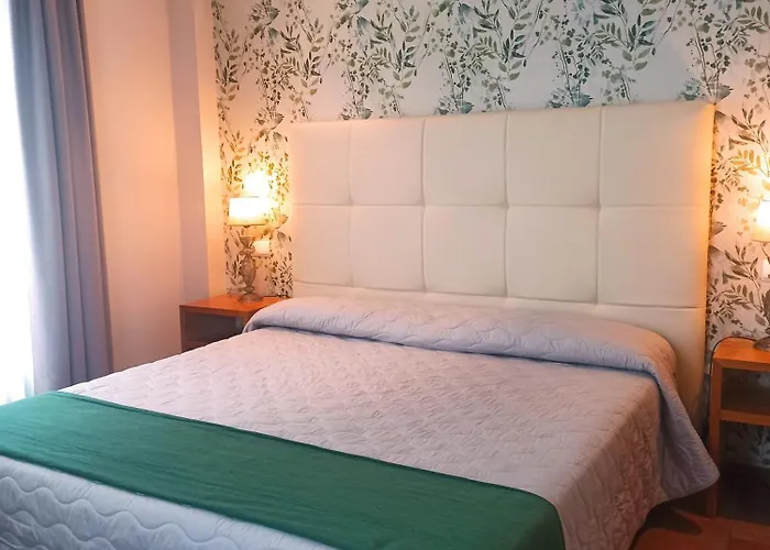 Отель Y Sur De La Bahia 2*